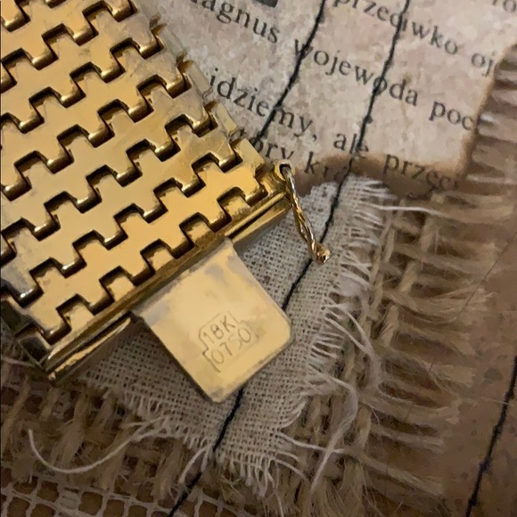 Vintage  large heavy wide gold plated bracelet - Picture 6 of 14